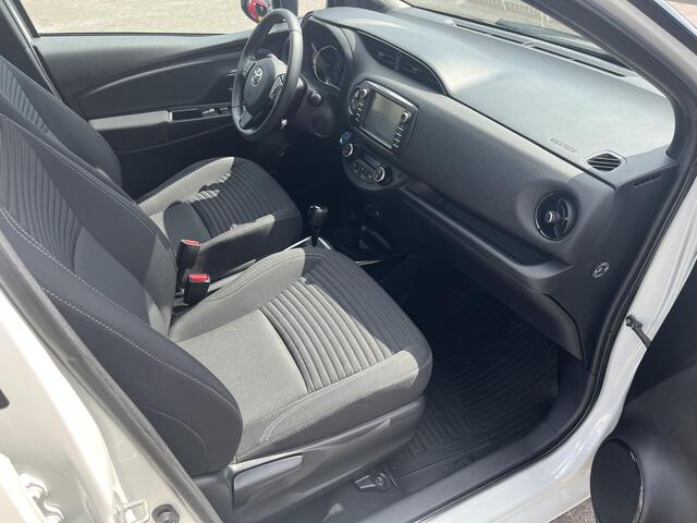 Toyota YARIS 1.5 Hybrid Bi-Tone | Navigatie | Stoelverwarming | Camera