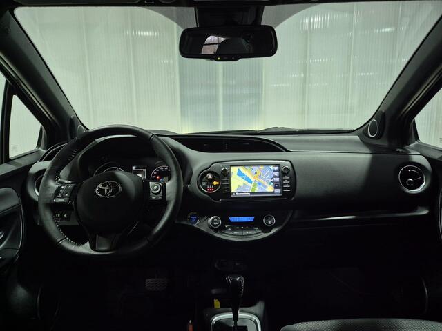 Toyota YARIS 1.5 Hybrid Premium Full option!