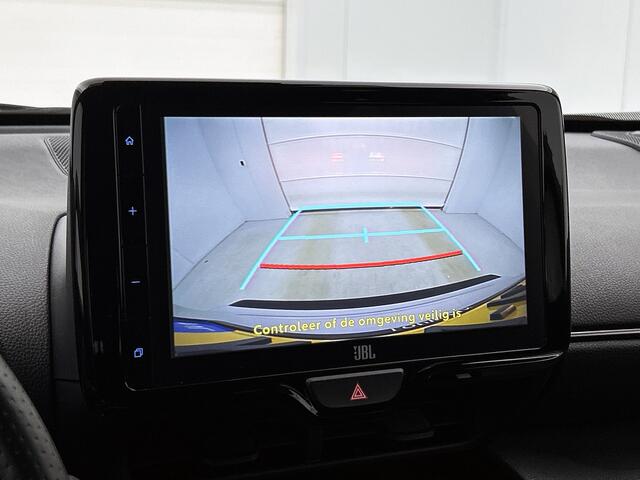 Toyota YARIS Cross 1.5 Hybrid GR Sport Limited + | Stoelverwarming | Apple CarPlay/Android Auto | Climate Control | Cruise Control Adaptive | Achteruitrijcamera | Parkeersensoren voor+achter | Elektrische Achterklep | JBL | HUD | | Dodehoek