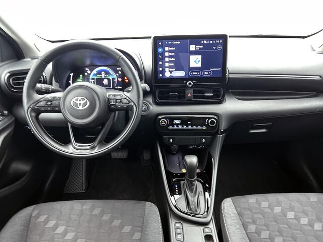Toyota YARIS 1.5 Hybrid 115 Dynamic | BTW voertuig | Stoel+stuurverwarming | Apple CarPlay/Android Auto | Climate Control | Cruise Control Adaptive | Achteruitrijcamera | Parkeersensoren voor+achter |