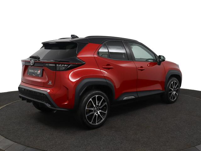 Toyota YARIS Cross 1.5 Hybrid 130 GR SPORT | Leder/Alcantara | Stoel- en Stuurwielverwarming | Climate Control | 10 Jaar Garantie! |