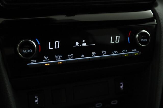 Toyota YARIS Cross 1.5 Hybrid 130 GR SPORT | Leder/Alcantara | Stoel- en Stuurwielverwarming | Climate Control | 10 Jaar Garantie! |
