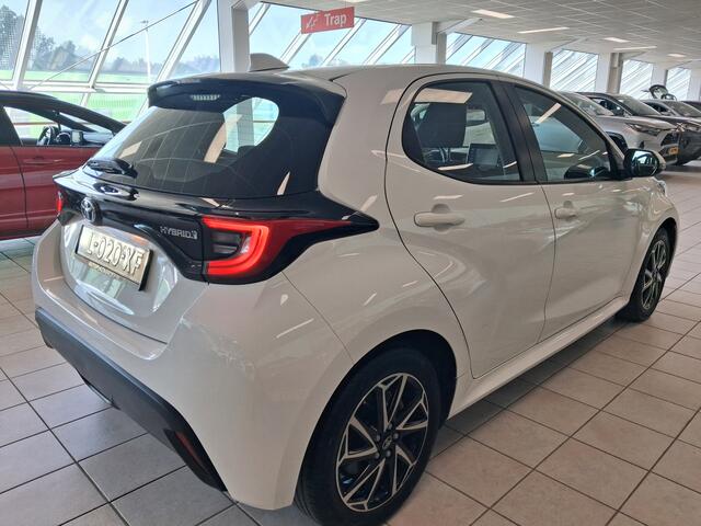 Toyota YARIS 1.5 Hybrid Dynamic