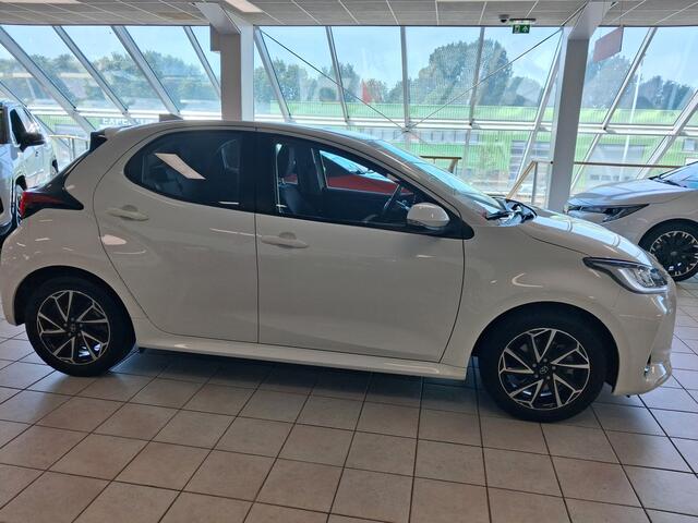 Toyota YARIS 1.5 Hybrid Dynamic
