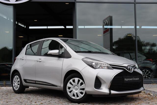 Toyota YARIS 1.3 VVT-i Aspiration, Bluetooth, Airco, cruise control, Parkeercamera, Start/Stop.