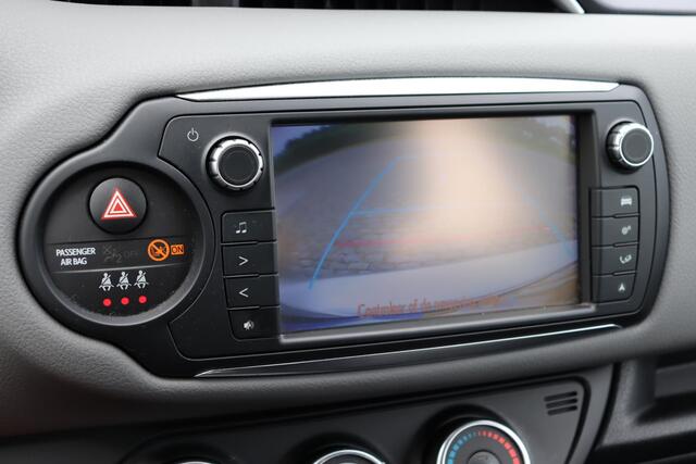 Toyota YARIS 1.3 VVT-i Aspiration, Bluetooth, Airco, cruise control, Parkeercamera, Start/Stop.