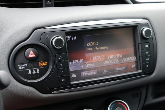 Toyota YARIS 1.3 VVT-i Aspiration, Bluetooth, Airco, cruise control, Parkeercamera, Start/Stop.