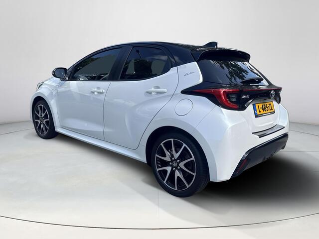 Toyota YARIS 1.5 Hybrid Style Bi-Tone | 06-1014101018 Voor meer informatie