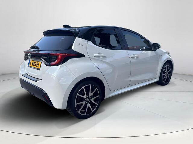 Toyota YARIS 1.5 Hybrid Style Bi-Tone | 06-1014101018 Voor meer informatie