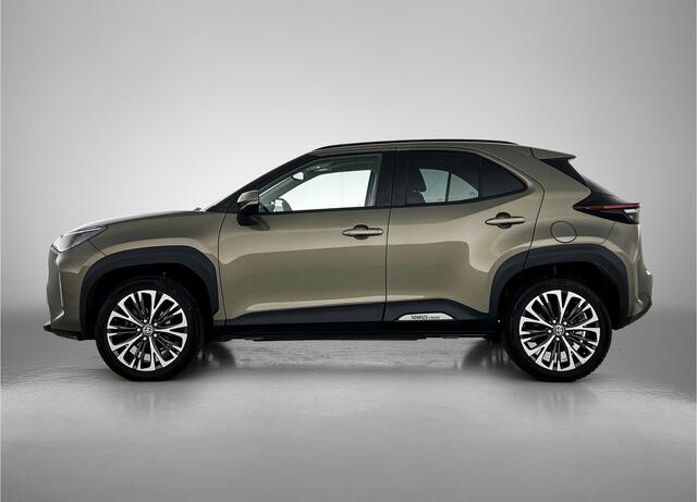 Toyota YARIS Cross 1.5 Hybrid Executive AWD | Panoramadak | Parkeersensoren voor+achter | Stoelverwarming | Draadloze telefoonlader | Apple CarPlay/Android Auto | Cruise Control Adaptive |