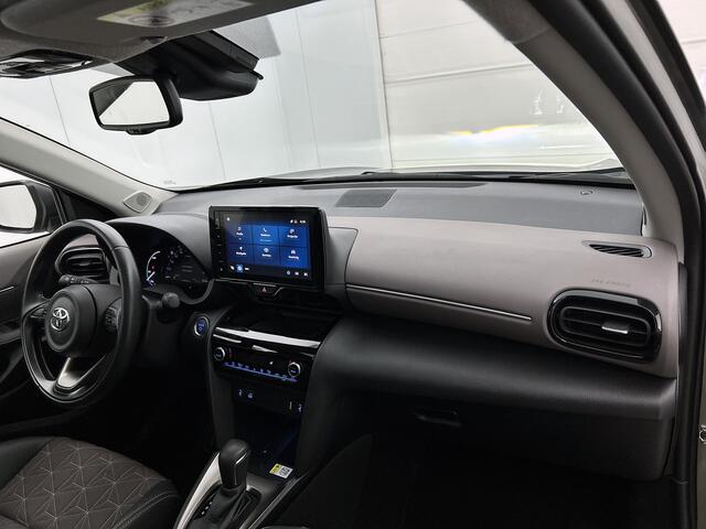 Toyota YARIS Cross 1.5 Hybrid Executive AWD | Panoramadak | Parkeersensoren voor+achter | Stoelverwarming | Draadloze telefoonlader | Apple CarPlay/Android Auto | Cruise Control Adaptive |