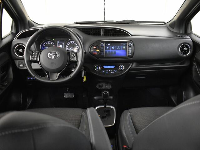 Toyota YARIS 1.5 VVT-i Executive | Navigatie | Camrea | All Season banden