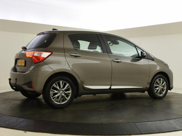 Toyota YARIS 1.5 VVT-i Executive | Navigatie | Camrea | All Season banden