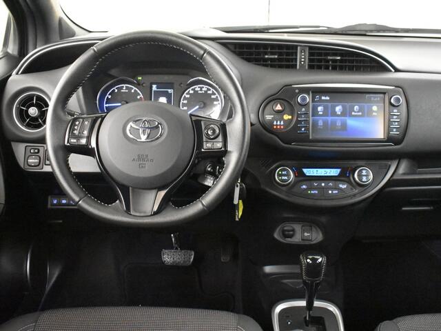 Toyota YARIS 1.5 VVT-i Executive | Navigatie | Camrea | All Season banden