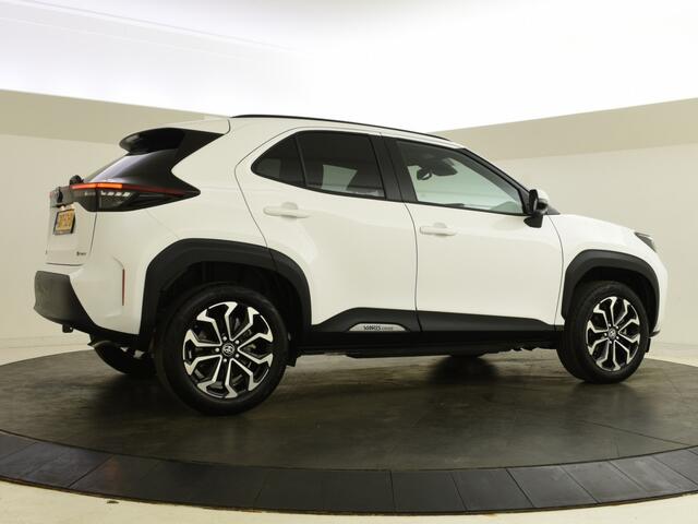 Toyota YARIS Cross 1.5 Hybrid 115 First Edition | Navigatie | DAB | Keyless