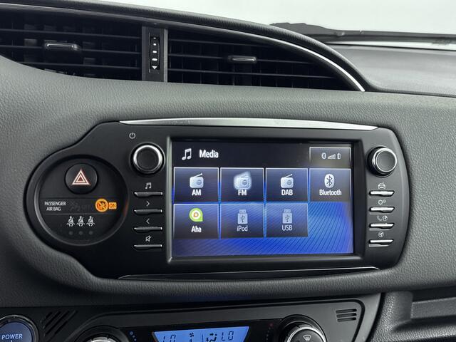 Toyota YARIS 1.5 Hybrid Dynamic | Dealer onderhouden | 1e eigenaar | Navigatie | Climate Control | Cruise Control | Achteruitrijcamera | DAB | Bluetooth |