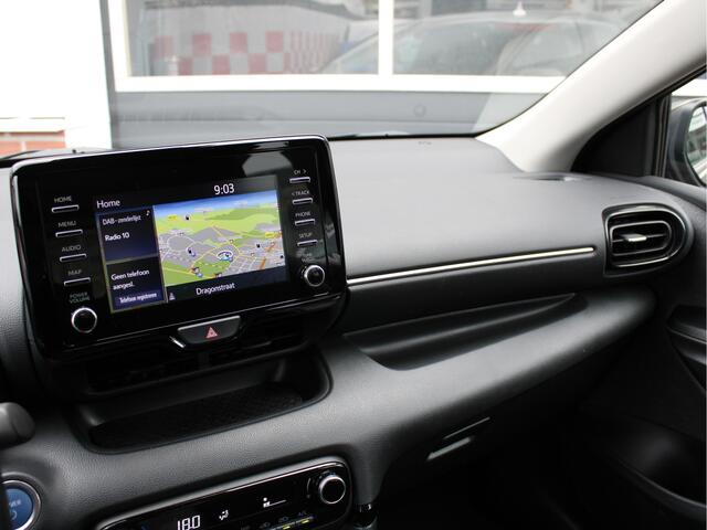 Toyota YARIS 1.5 Hybrid Dynamic /NAVI/16'LM/Keyless/Camera/Lane assist/ACC/DAB+/Carplay/ISOFIX/NAP! 1e eig!