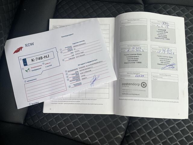 Toyota YARIS 1.5 Hybrid Executive | JBL premium audio | Parkeersensoren | Carplay | Stoelverwarming | Head up display |