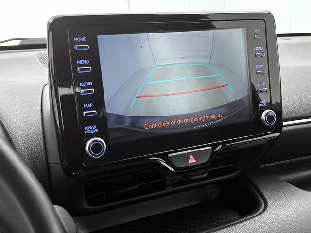 Toyota YARIS 1.5 Hybrid Style + | BTW voertuig | Head-Up Display | Dodehoek detectie | Parkeersensoren voor+achter | Draadloze telefoonlader | Navigatie | Apple CarPlay/Android Auto |
