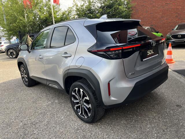 Toyota YARIS Cross 1.5 Hybrid 115 First Edition // ADAPT. CRUISE // KEYLESS // APPLE-ANDROID AUTO // CAMERA // STOELVERWARMING //