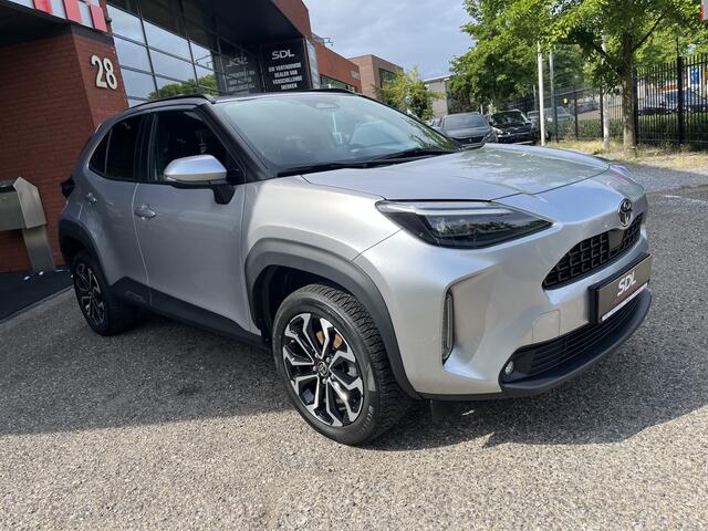 Toyota YARIS Cross 1.5 Hybrid 115 First Edition // ADAPT. CRUISE // KEYLESS // APPLE-ANDROID AUTO // CAMERA // STOELVERWARMING //