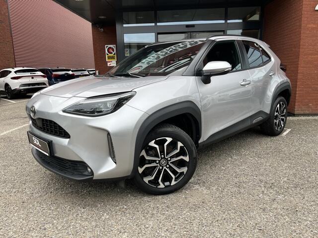Toyota YARIS Cross 1.5 Hybrid 115 First Edition // ADAPT. CRUISE // KEYLESS // APPLE-ANDROID AUTO // CAMERA // STOELVERWARMING //