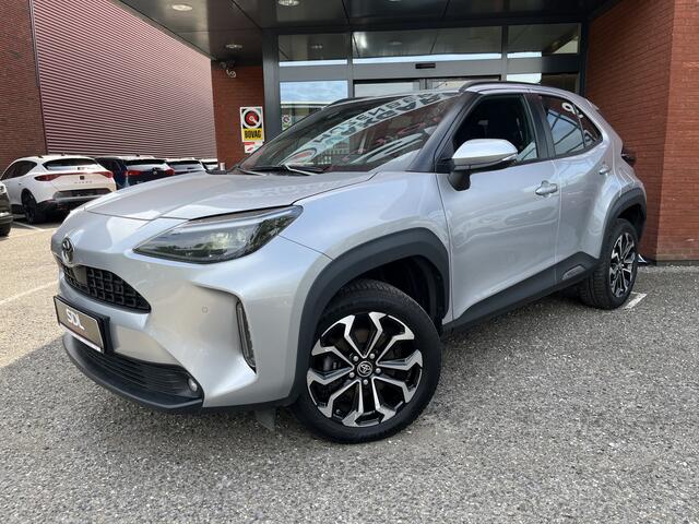 Toyota YARIS Cross 1.5 Hybrid 115 First Edition // ADAPT. CRUISE // KEYLESS // APPLE-ANDROID AUTO // CAMERA+SENSOREN // STOELVERWARMING //
