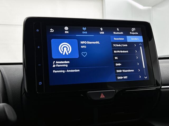 Toyota YARIS Cross 1.5 Hybrid 115 Dynamic AWD | Apple Carplay-Android Auto | Parkeercamera | Keyless |