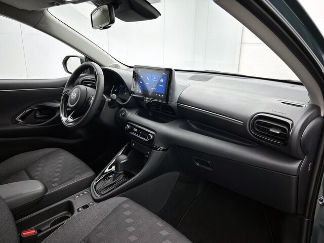 Toyota YARIS 1.5 Hybrid 115 First Edition Comfort Pack | BTW voertuig | Dodehoek detectie | Stoel+stuurverwarming | Parkeersensoren voor+achter | Apple CarPlay/Android Auto | Cruise Control Adaptive |