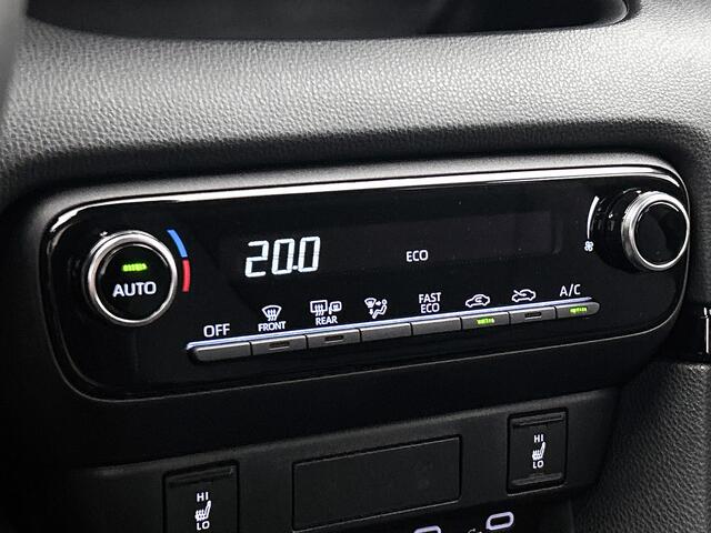 Toyota YARIS 1.5 Hybrid 115 First Edition Comfort Pack | BTW voertuig | Dodehoek detectie | Stoel+stuurverwarming | Parkeersensoren voor+achter | Apple CarPlay/Android Auto | Cruise Control Adaptive |