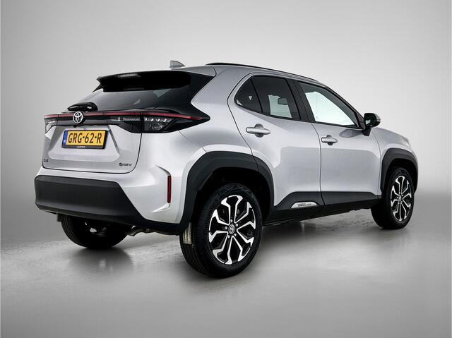 Toyota YARIS Cross 1.5 Hybrid 115 First Edition | BTW voertuig | Apple CarPlay/Android Auto | Cruise Control Adaptive | Achteruitrijcamera | Climate Control |