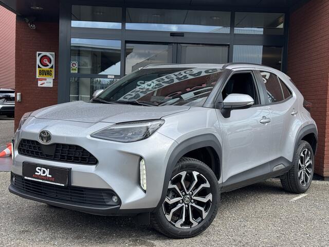 Toyota YARIS Cross 1.5 Hybrid 115 First Edition // ADAPT. CRUISE // KEYLESS // APPLE-ANDROID AUTO // CAMERA+SENSOREN // STOEL + STUUR VERWARMING //
