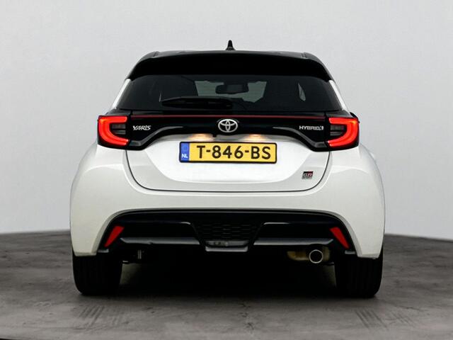 Toyota YARIS 1.5 Hybrid GR Sport Bi-tone Pearl White / Zwart dak | Apple carplay | Android Auto | All Season banden |