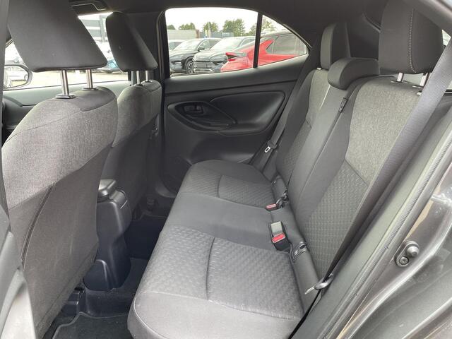 Toyota YARIS Cross 1.5 Hybrid 115 Dynamic **DODEHOEK DETECTIE/ STOEL EN STUURVERWARMING/ KEYLESS**