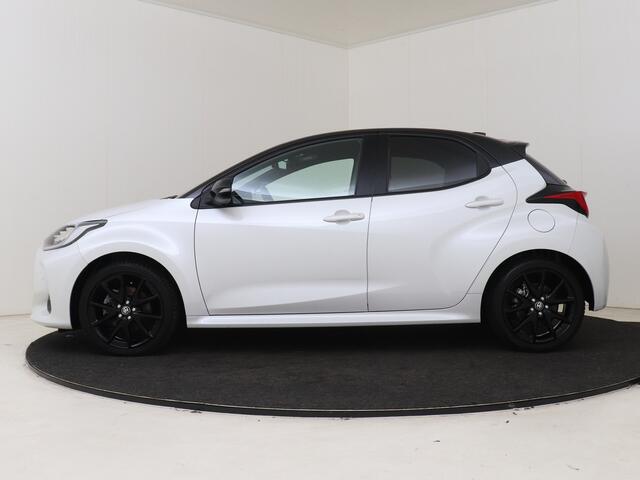 Toyota YARIS 1.5 Hybrid Executive + | BTW voertuig | Dealer onderhouden | Panoramadak | JBL | Head-Up Display | Dodehoek detectie | Parkeersensoren voor+achter | Climate Control | Draadloze telefoonlader | Achteruitrijcamera |