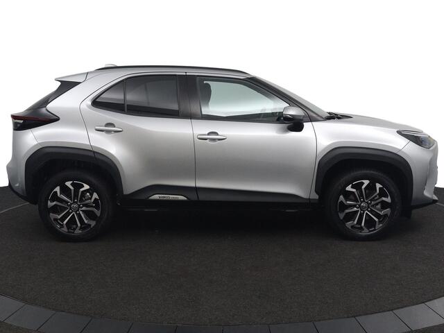 Toyota YARIS Cross 1.5 Hybrid 115 First Edition | Origineel NL | Led Verlichting | Navigatie Groot scherm | Keyless Entry |