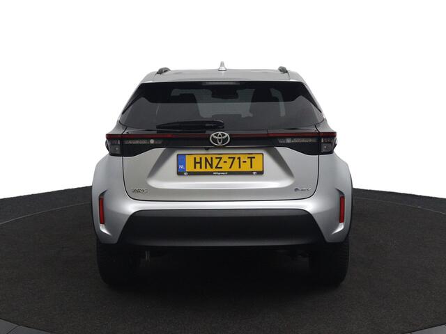 Toyota YARIS Cross 1.5 Hybrid 115 First Edition | Origineel NL | Led Verlichting | Navigatie Groot scherm | Keyless Entry |