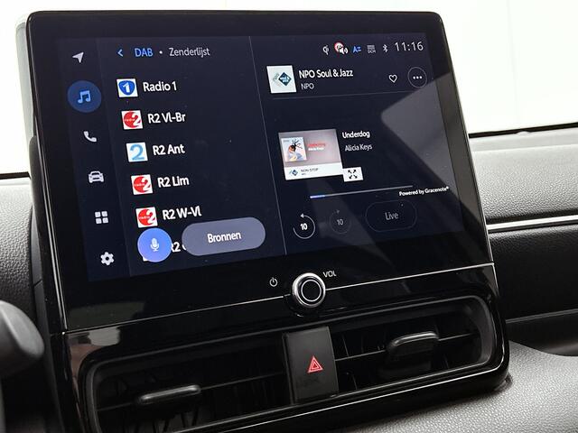 Toyota YARIS 1.5 Hybrid 130 Executive | BTW voertuig | Dodehoek detectie | Stoel+stuurverwarming | Parkeersensoren voor+achter | Climate Control | Cruise Control Adaptive |