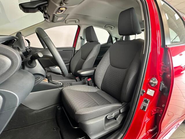 Toyota YARIS 1.5 HYB. DYNAMIC stoelverwarming, Climat, Led, Lichtmetaal