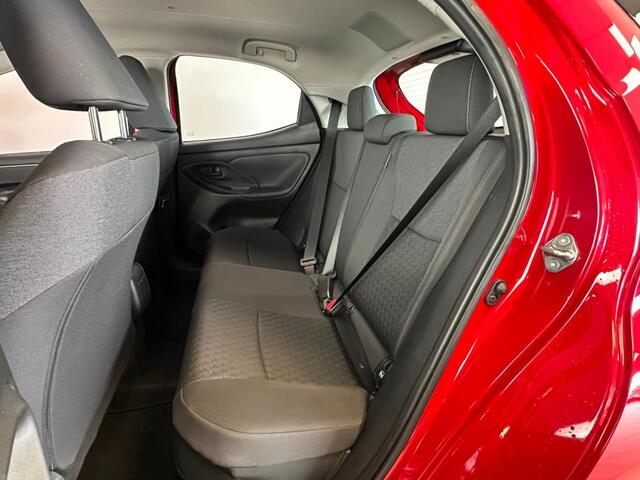 Toyota YARIS 1.5 HYB. DYNAMIC stoelverwarming, Climat, Led, Lichtmetaal
