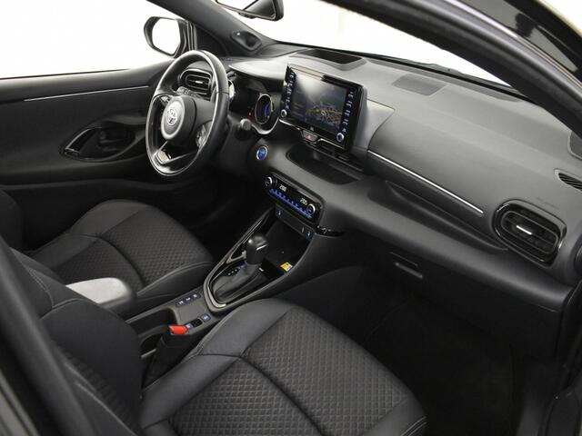Toyota YARIS 1.5 Hybrid Executive | Panoramadak | Parkeersensoren V+A | JBL