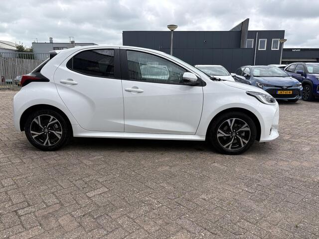 Toyota YARIS 1.5 Hybrid 115 First Edition
