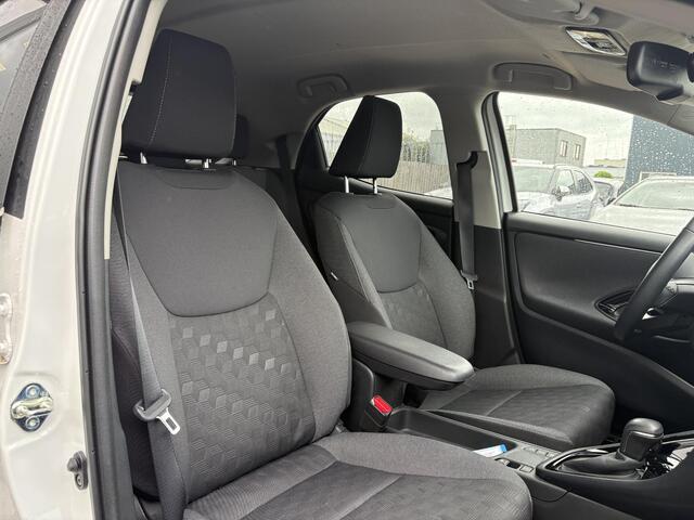 Toyota YARIS 1.5 Hybrid 115 First Edition