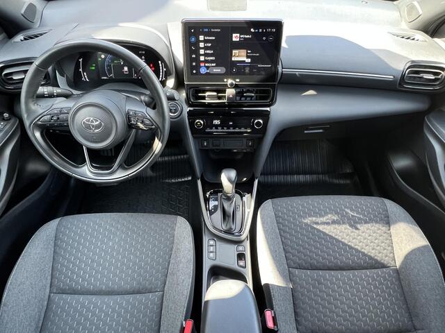 Toyota YARIS Cross 1.5 Hybrid 115 Dynamic / Dealer onderhouden / 10 jaar garantie mogelijk / Comfort Pack / Navigatie via abbo of Apple Carplay Android / Stuur-, stoel- en voorruitverwarming / Climate Control / 17" LM wielen /