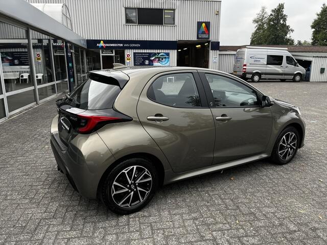 Toyota YARIS 1.5 Hybrid TeamD | Ad. Cruise | Navi | Camera | Trekhaak afn.