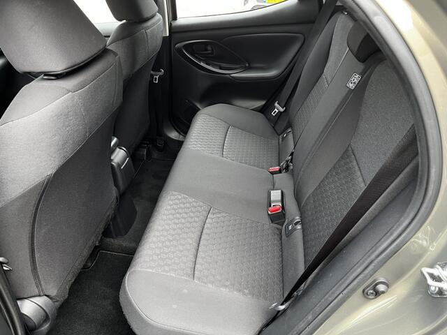 Toyota YARIS 1.5 Hybrid TeamD | Ad. Cruise | Navi | Camera | Trekhaak afn.