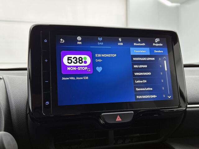 Toyota YARIS Cross 1.5 Hybrid Dynamic AWD | BTW Voertuig | Apple CarPlay/Android Auto | Navigatie | Cruise Control Adaptive | Achteruitrijcamera | Climate Control |