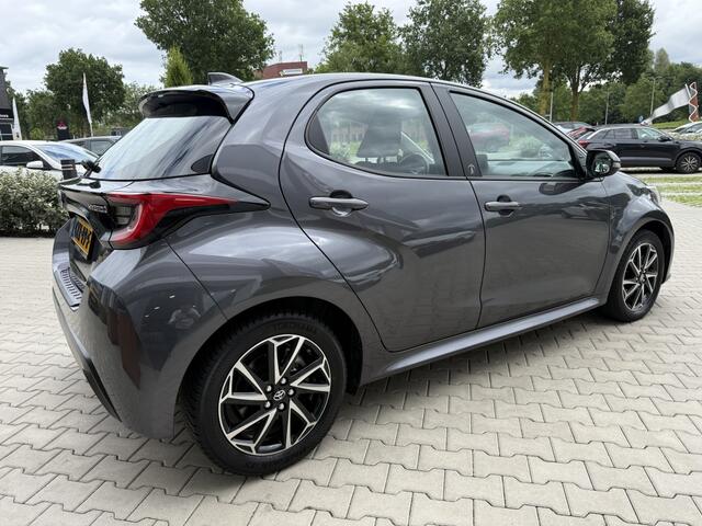 Toyota YARIS 1.5 Hyb. Dynamic | Stoelverwarm. | Allseason | Carplay |