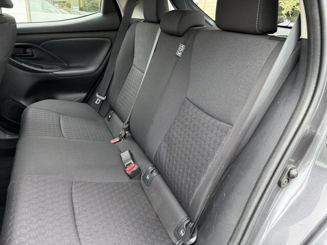 Toyota YARIS 1.5 Hyb. Dynamic | Stoelverwarm. | Allseason | Carplay |
