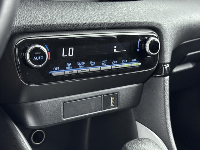 Toyota YARIS 1.5 Hybrid Dynamic | Navigatie | Parkeercamera | Apple Carplay-Android Auto | ***